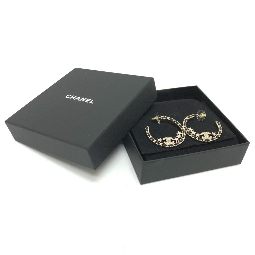 CHANEL Gold Earrings - Picture 6 of 6